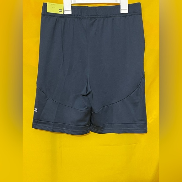 All in Motion Training Short, Navy, size Medium *L937 - Picture 5 of 11